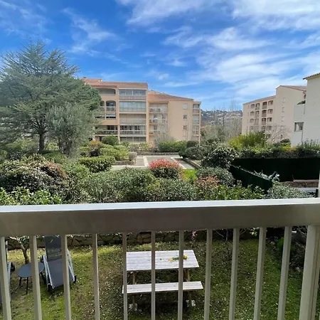 Appartamento Cozy Cocoon With Balcony And Pool *