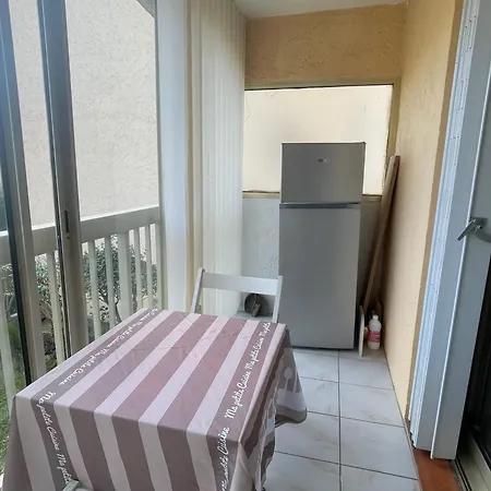 Apartment Cozy Cocoon With Balcony And Pool *